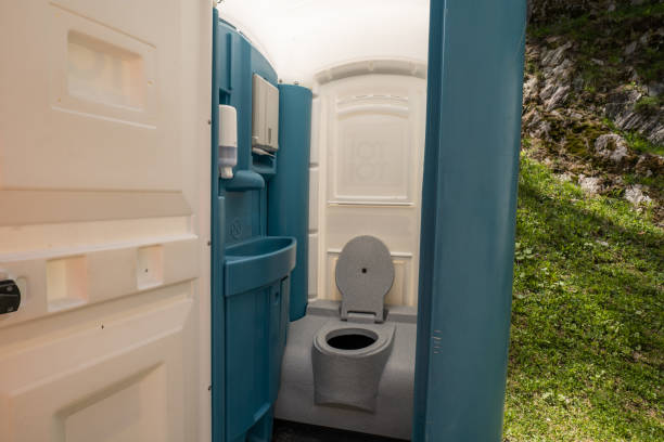 Best Porta potty rental near me  in Plantation, FL